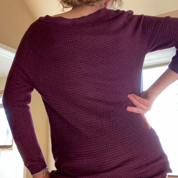 Purple plum colored sweater - Picture 2 of 4